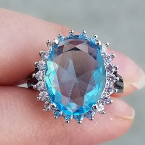 Stunning 925 silver aquamarine gemstone ring